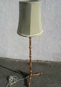 Stojací el. lampa