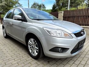 FORD FOCUS 2.0i 107KW TITANIUM,KŮŽE,KLIMA,ALU,STK