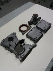 BMW E10 E12 E21 E30 - Orig kryty motoru M10