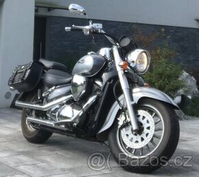 Suzuki Intruder C800