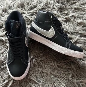 Nike SB 37 kožené kotníkové