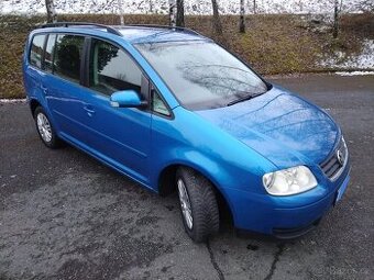 vw touran- 1.6 fsi 85kw - 1