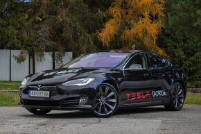 Tesla model S.