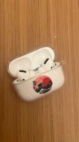 Sluchátka AirPods Pro první generace