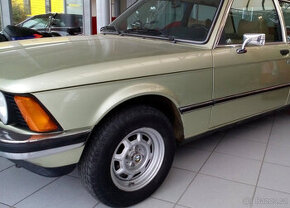 Chromované pokličky BMW E21