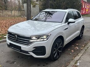 VW Touareg 3.0 TDi 3x R-LINE VZDUCH FULL VÝBAVA MY2023