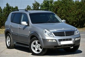 SsangYong Rexton RX 270 XDi AWD MANUÁL,NAVI,DVD,KŮŽE,ALU18