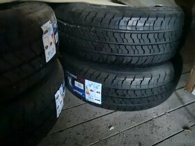 215/65R 15C