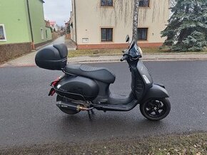 Vespa GTS 300