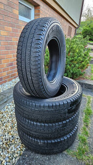 Michelin Agilis Camping - 225/75 r16 - 1