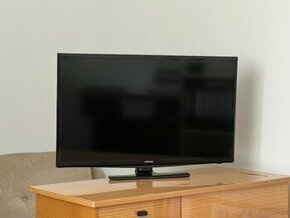 32" (80cm) HD Flat TV Samsung UE32J4100AW