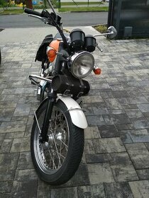 Triumph Bonneville T100 - 1