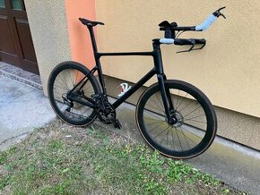 TT Časovka triatlon disk karbon Wattmetr 2x11 speed