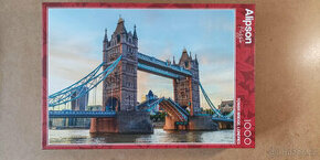 1000 Puzzle Tower Bridge