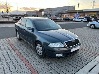 Škoda Octavia II 2.0 TDi NAVI DIGI klima xenony - 1