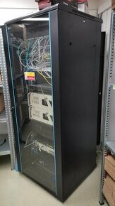 Rack - serverová skříň výška 180cm - Lan Tec