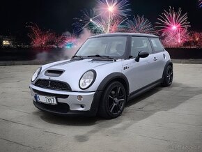 Mini Cooper S 120kw / Kompresor / Sportovní výfuk JCW