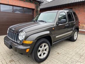 JEEP CHEROKEE / LIBERTY / 2.8 CRD LIMITED / 120 KW / AUTOMAT