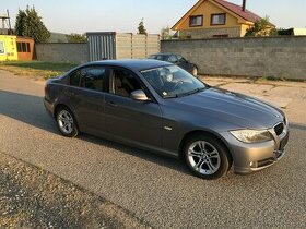 Rozprodam BMW E90 318D 105KW LCI r.v. 2009 - 1