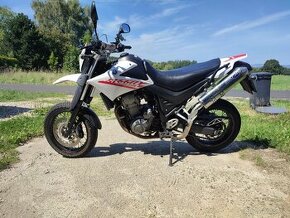 Yamaha xt660x