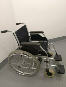 Mechanický invalidní vozík zn. MEYRA. - 1