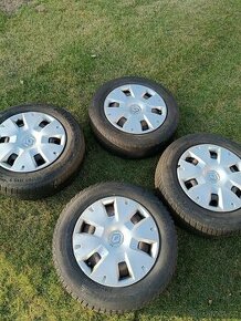 Zimní pneumatiky 195/65R15T včetně disků