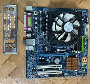 Gigabyte GA-M61SME-S2 + AMD X2 5200+ + 4 GB DDR2 - 1