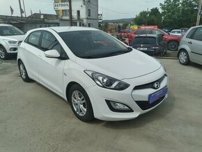 HYUNDAI i30 1.4 16V 1.MAJITEL,ČR,SERVISKA,VYHŘ.SEDADLA - 1