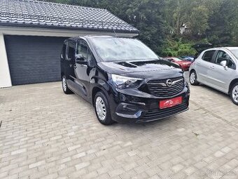 OPEL COMBO, 1.5 TDCi (96 kW), r.v. 11/2020, 5 míst, NAVI