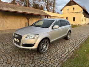 Audi Q7 3.0tdi 7míst BOSE ACC stav tažné vzduch nová STK