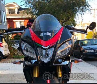 Koupim Aprilia RSV4/Tuono V4