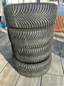 225/45 R17 - 1