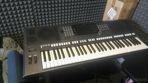 Yamaha psr 970