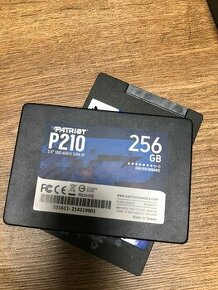 Prodám 2x SSD 250 GB a 256 GB