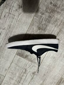 Nike tenisky