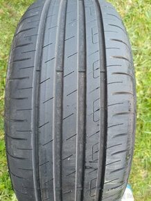 Letní pneu Goodyear 215/55/17 94V eficient grip performance