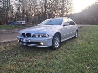 BMW E39 520I 2002