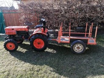 Kubota B7000  4x4