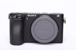 Sony a6500 krásný, zánovní fotoaparát