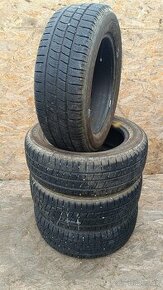 K43 - 4x ZIMNÍ  GOODYEAR - 215/60 R17 C 109/107T  - 4,5 mm