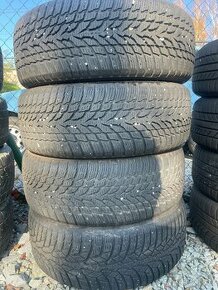 Zimní pneu 215/60R16 Nokian Tyres