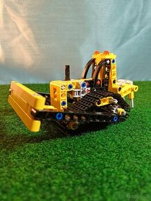 Lego Technic jeřáb/buldozer, kód 9391