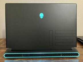 Prodám DELL Alienware m15 R5 černá