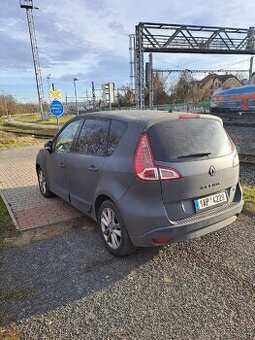 Renault scenic 3 1,9dci, rok 2010, tažné