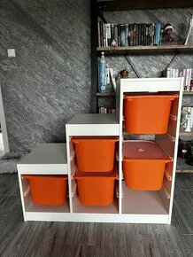 Skříňka s boxy IKEA TROFAST