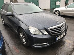 Mercedes e200 w212 náhradní díly