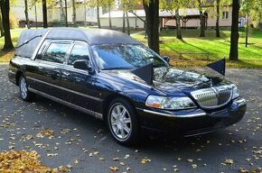 Pohřební vozidlo Lincoln Town Car