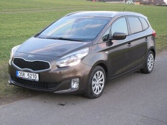 Kia Carens 1,7 CRDI, model 2016, pravidelný servis