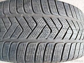 Prodám Sadu pneu 255/45/20 Pirelli - 1