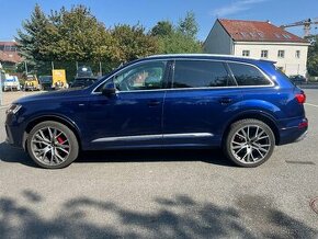 Audi Q7 3.0 tdi s-line - 1